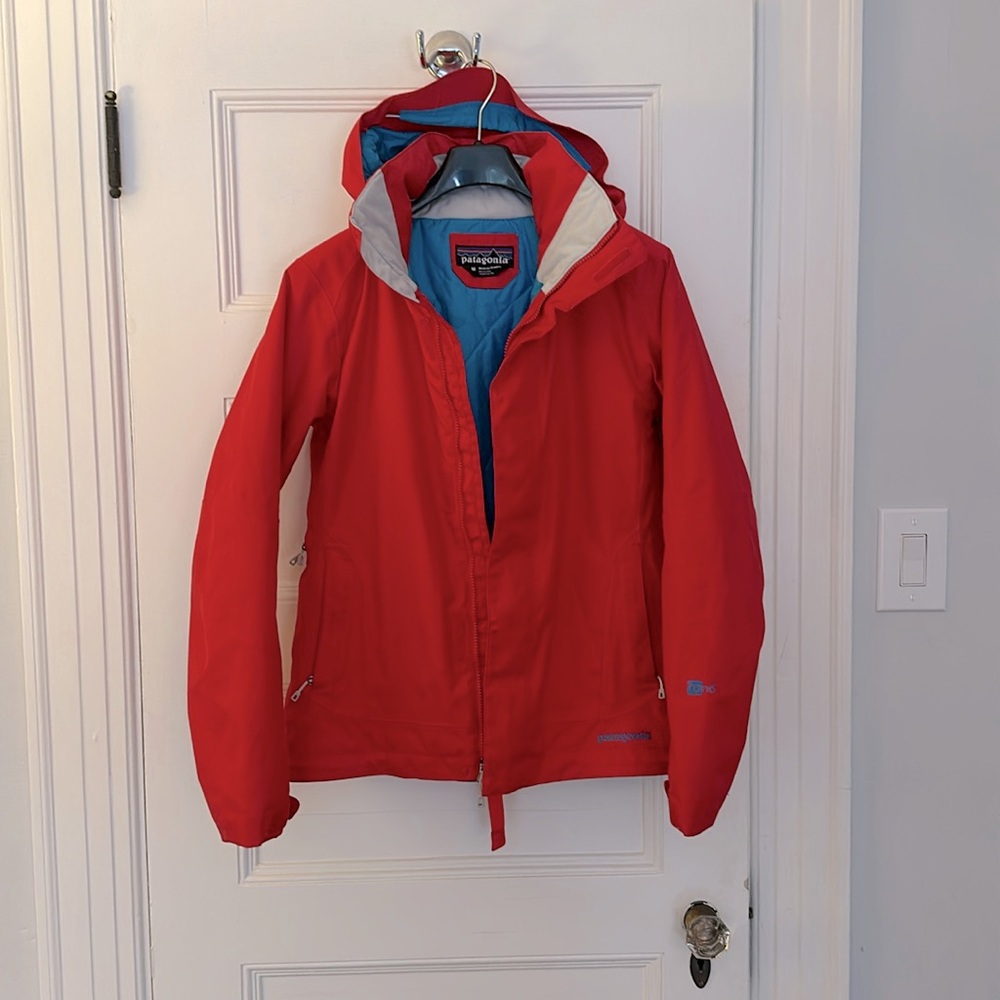 Patagonia Women's Insulated Snowbelle Jacket - Size M - Maraschino